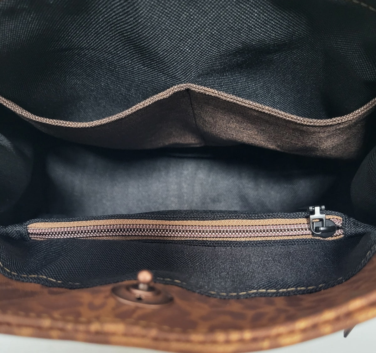 Tasche Hallig LEOPARD CHESTNUT aus Kunstleder