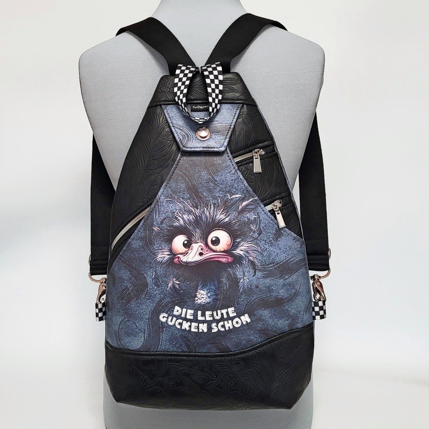 SlingBag Malea Rucksack DIE LEUTE GUCKEN SCHON aus Kunstleder