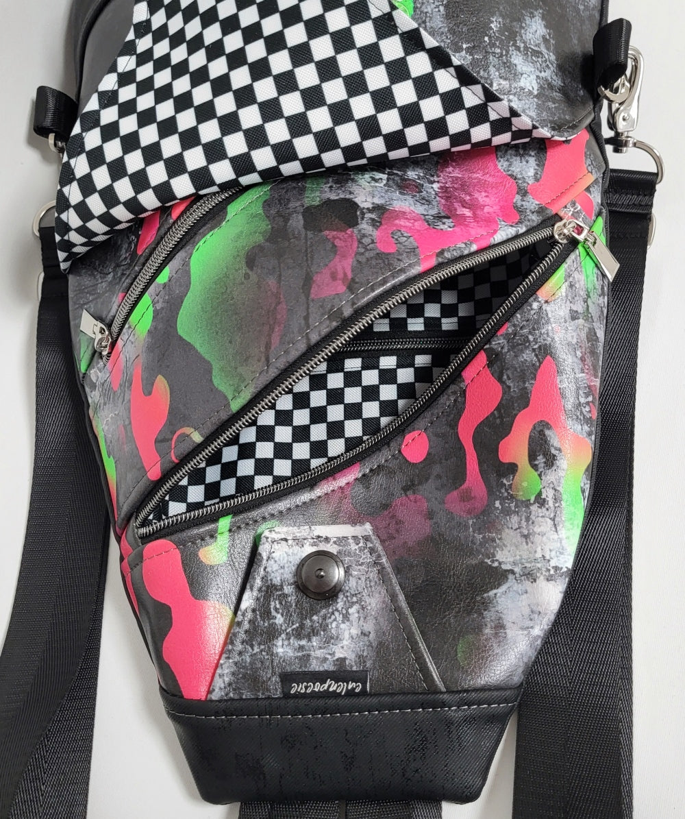 SlingBag Malea Rucksack VICTORIA aus Kunstleder + Minitasche