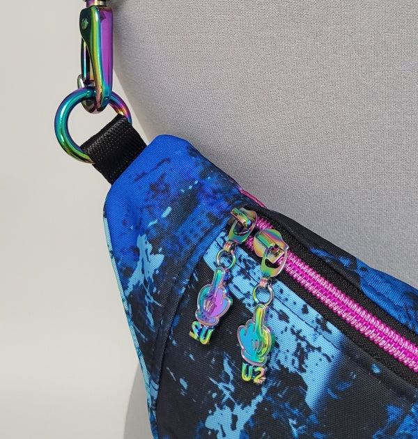 Crossbag BÖSES MÄDCHEN aus Outdoorstoff