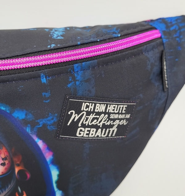 Crossbag BÖSES MÄDCHEN aus Outdoorstoff