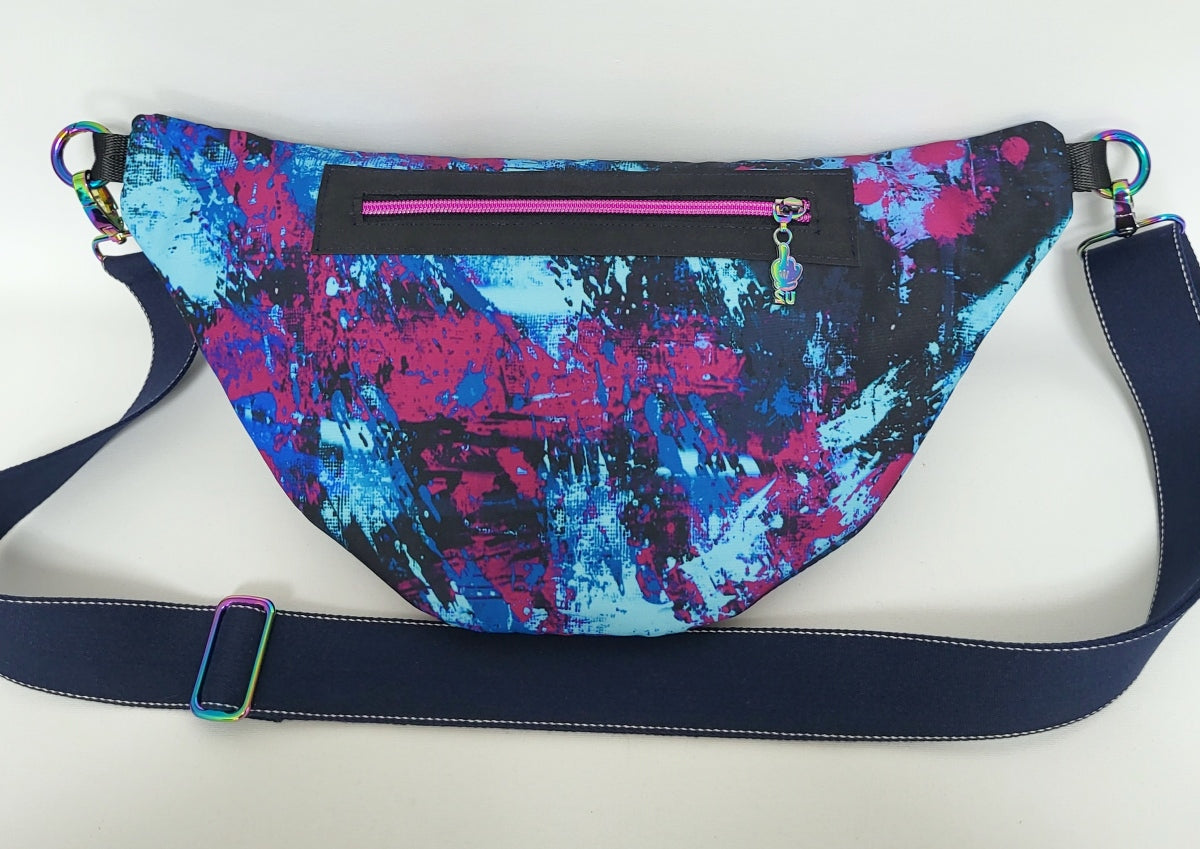 Crossbag BÖSES MÄDCHEN aus Outdoorstoff