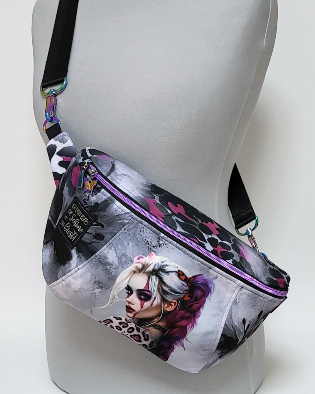 Große Crossbag LILITH aus Softshell