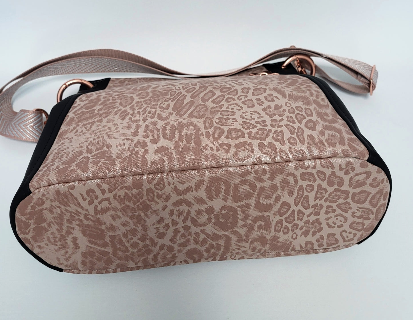 Tasche Hallig LEOPARD ROSA aus Kunstleder