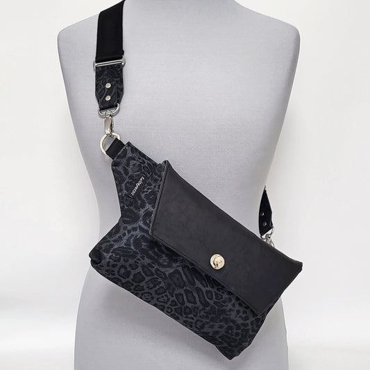 Crossbag LUXURY LEOPARD schwarz aus Kunstleder