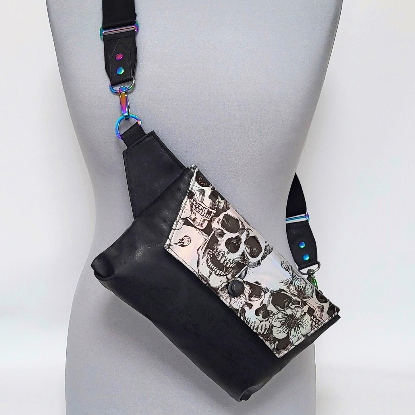 Crossbag SKULL Hologramm aus Kunstleder