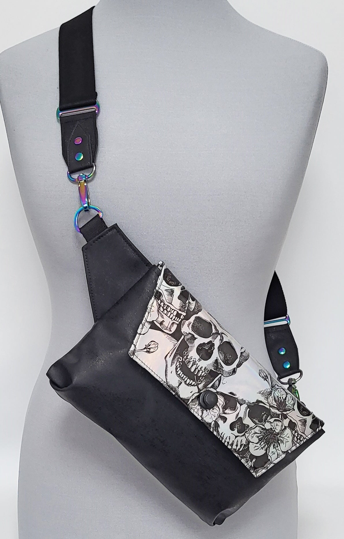 Crossbag SKULL Hologramm aus Kunstleder