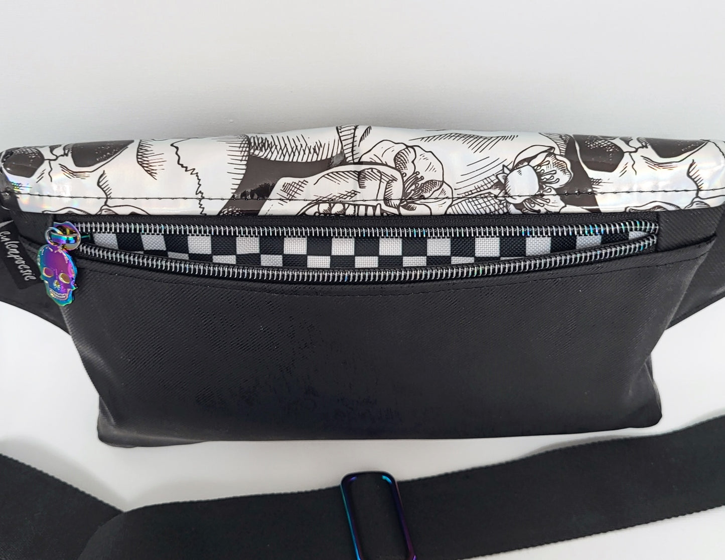 Crossbag SKULL Hologramm aus Kunstleder