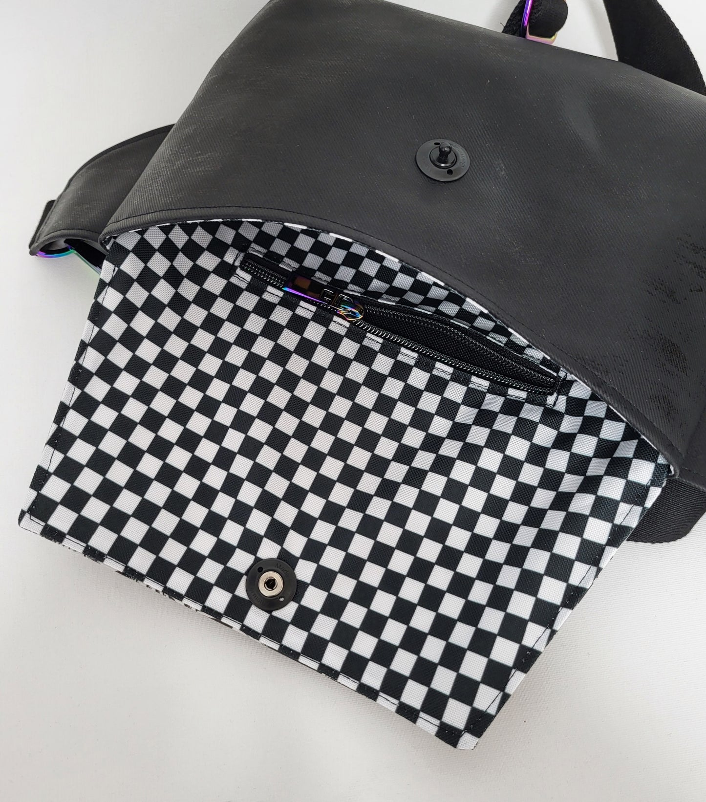 Crossbag SKULL Hologramm aus Kunstleder