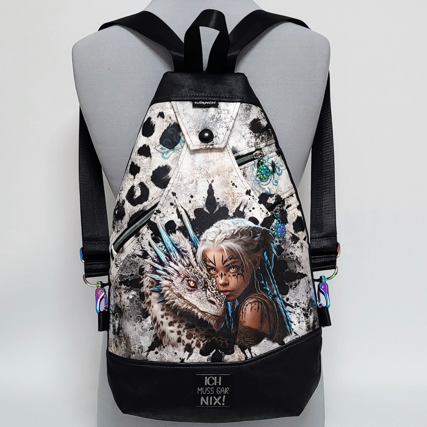 SlingBag Malea Rucksack EMBER UND DRACO aus Kunstleder