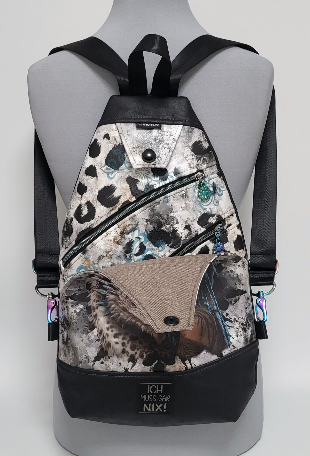 SlingBag Malea Rucksack EMBER UND DRACO aus Kunstleder