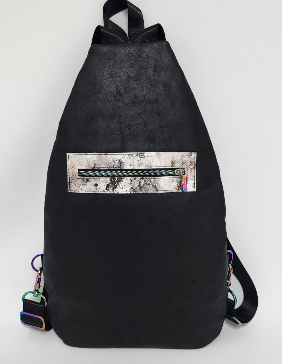 SlingBag Malea Rucksack EMBER UND DRACO aus Kunstleder
