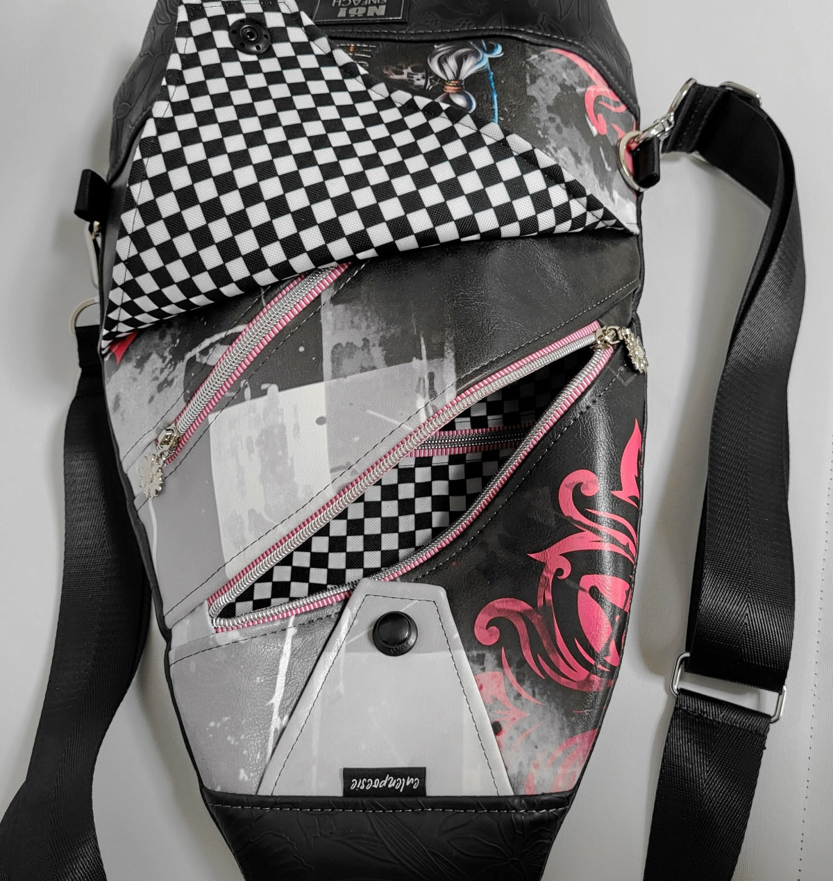 SlingBag Malea Rucksack LA CATRINA 4 aus Kunstleder