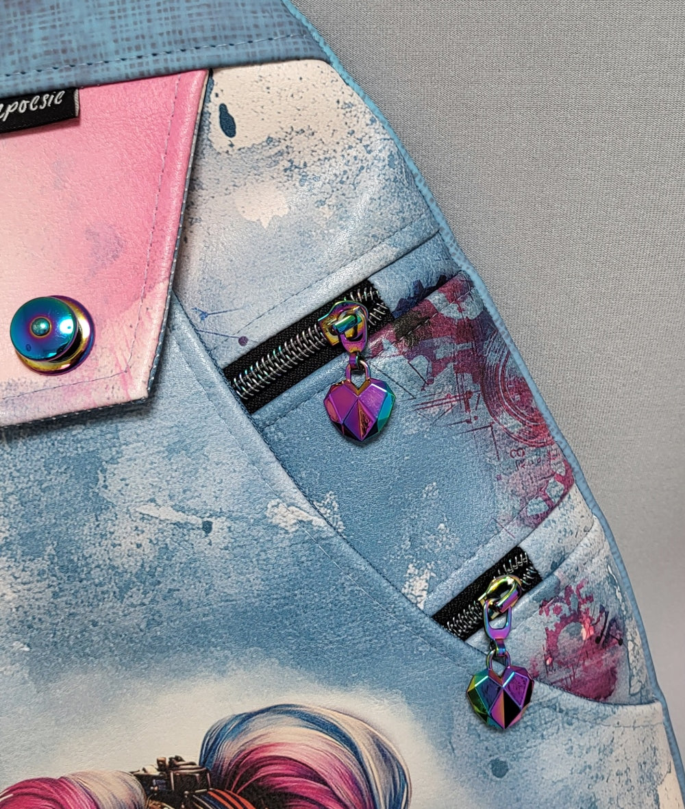 SlingBag Malea OPHELIA aus Kunstleder (und Glow in the Dark)