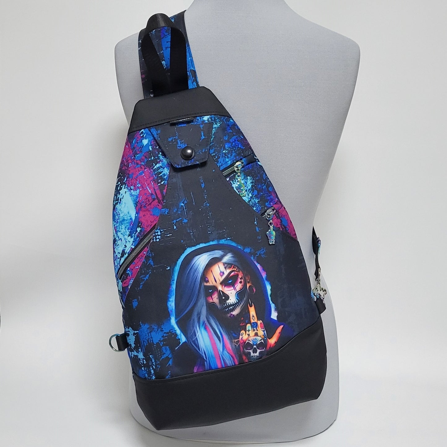 SlingBag Malea BÖSES MÄDCHEN aus Outdoorstoff + Minitasche