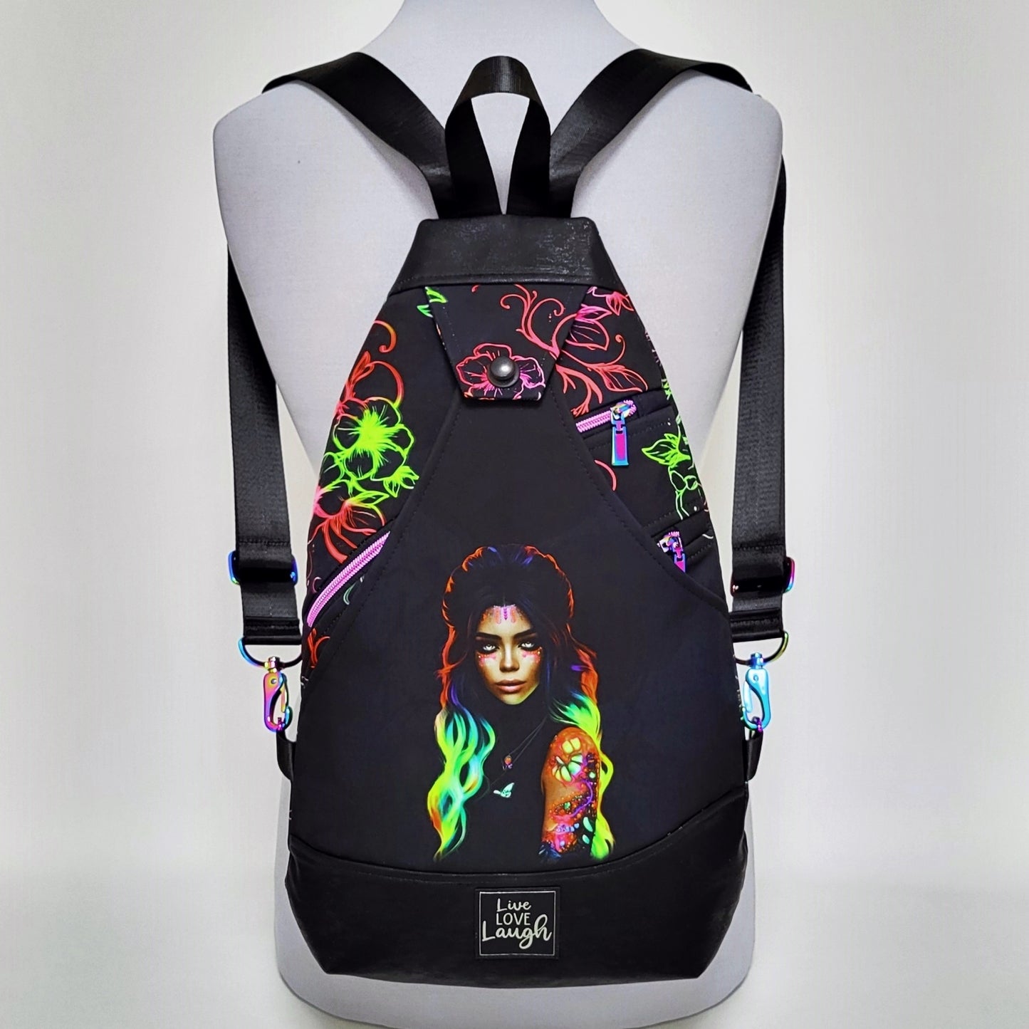 SlingBag Malea Rucksack NEONARA aus Softshell