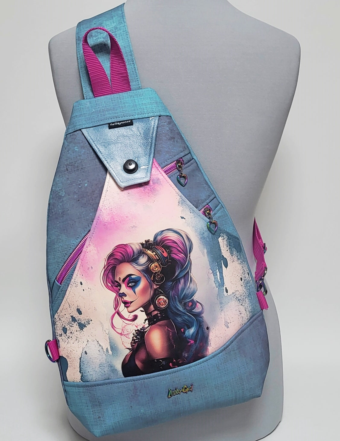 SlingBag Malea OPHELIA aus Kunstleder nachtleuchtend + Minitasche