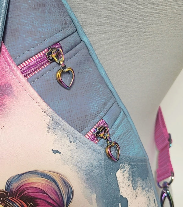 SlingBag Malea OPHELIA aus Kunstleder nachtleuchtend + Minitasche